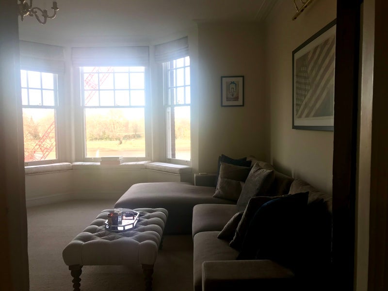 Flat Lower Richmond Road in Greater London