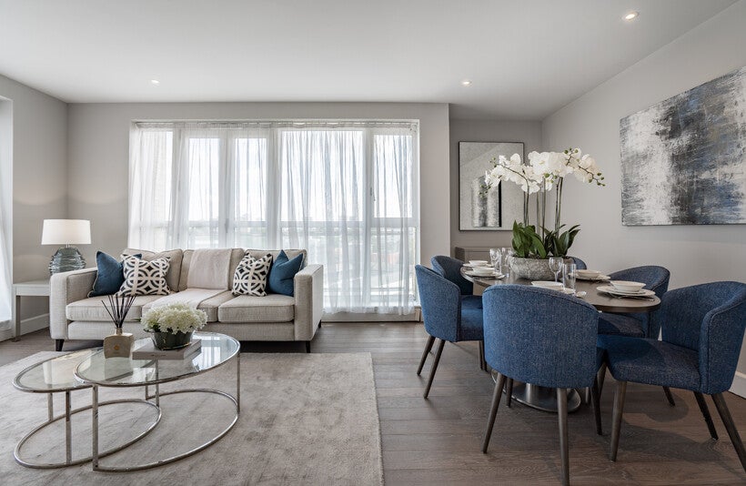 Flat Westferry Circus in Greater London