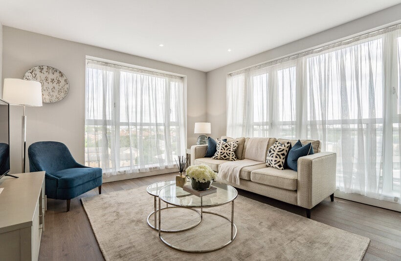 Flat Westferry Circus in Greater London