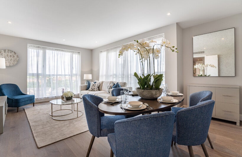 Flat Westferry Circus in Greater London