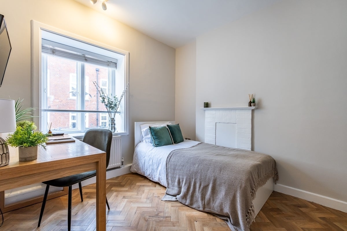Room Udall Street in City of Westminster