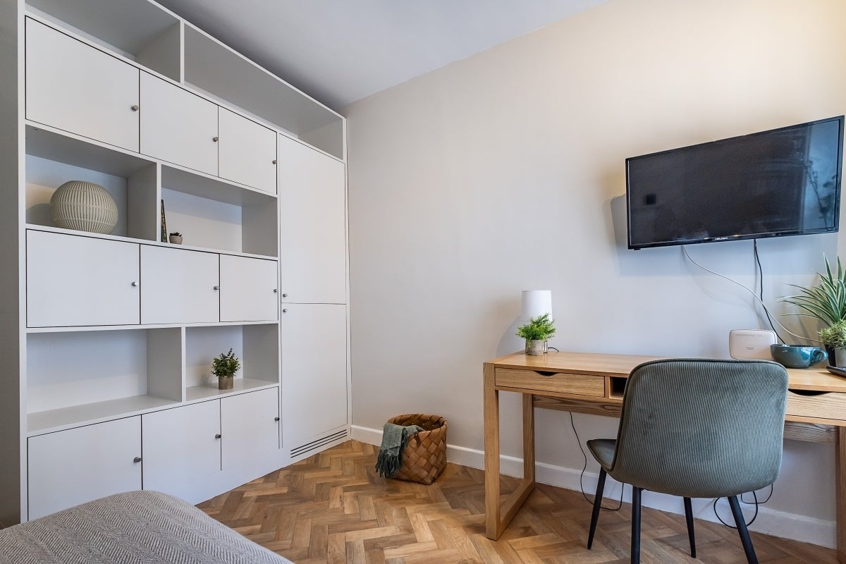 Room Udall Street in City of Westminster