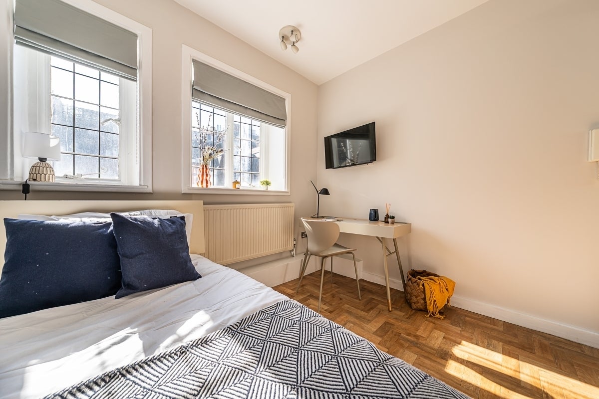 Room Udall Street in City of Westminster