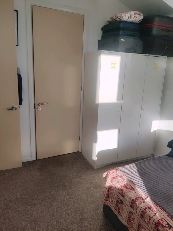 Room Athletes Way in Manchester