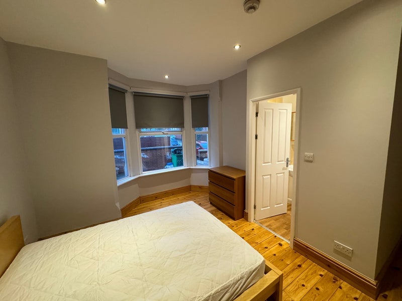 Room Victoria Avenue in Nottingham