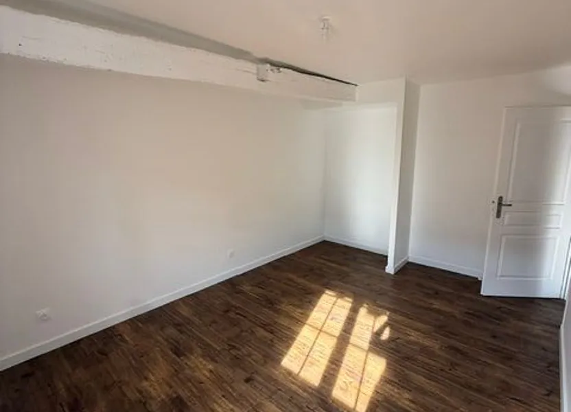 Flat Rue Louis Pasteur in Sainte-Foy-la-Grande