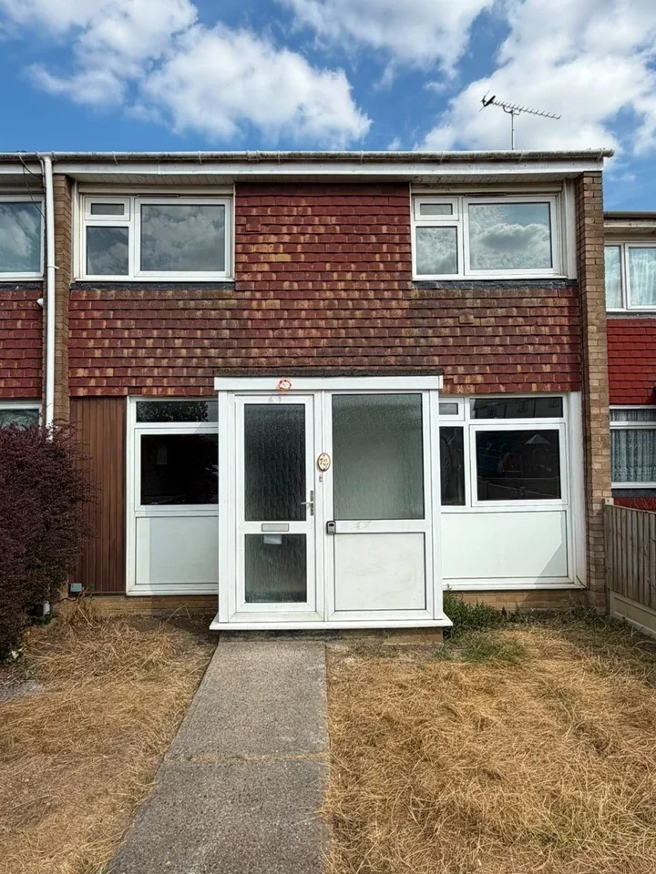 Flat Humber Way in Basildon