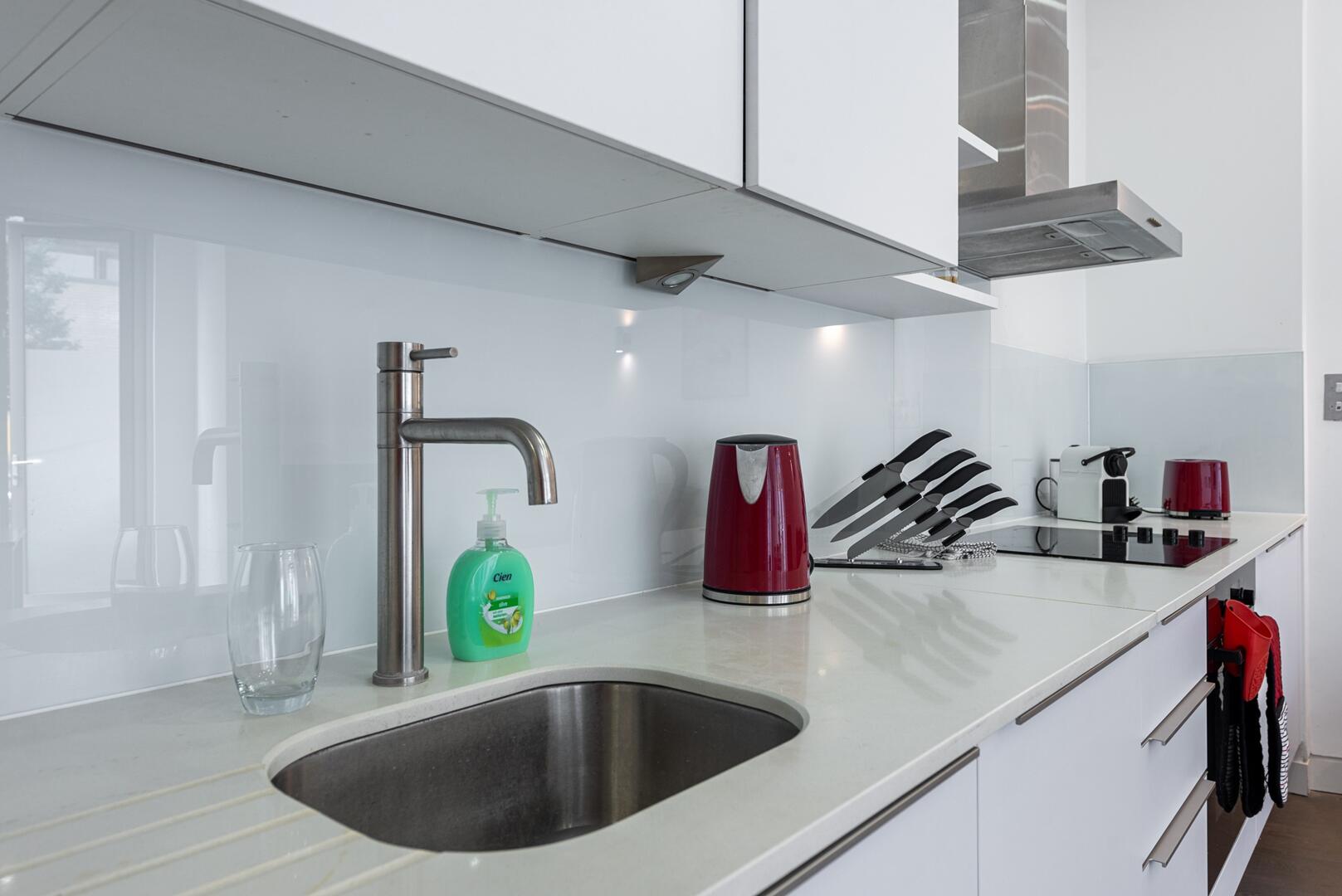 Flat Haven Way in Greater London