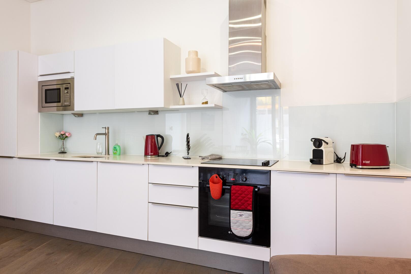 Flat Haven Way in Greater London