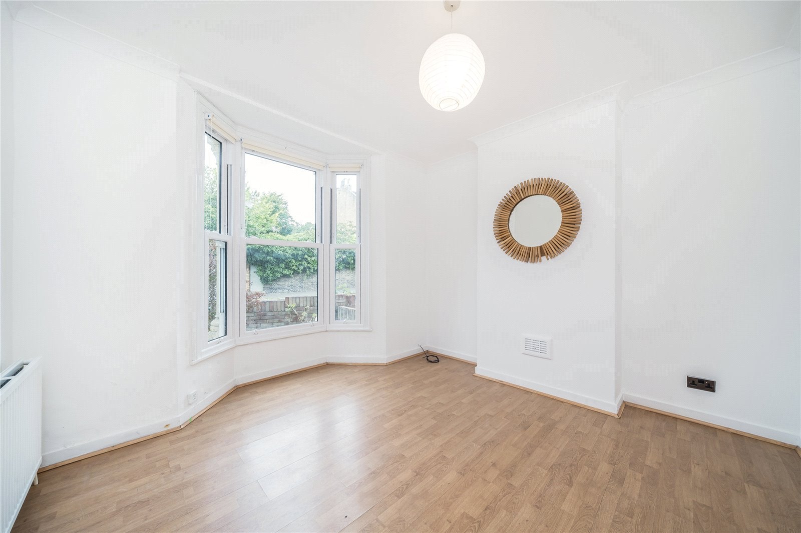 House Bushberry Road in London