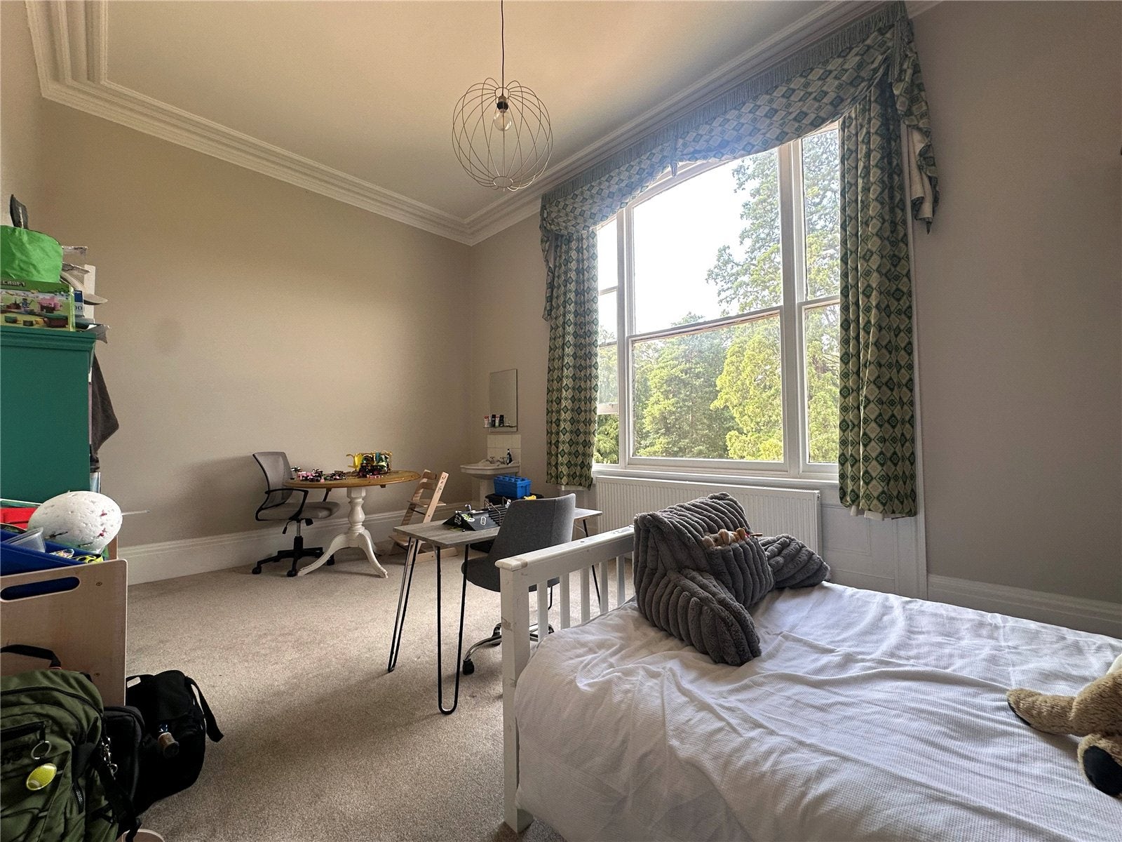 Flat New Wokingham Road in Buckler's Park