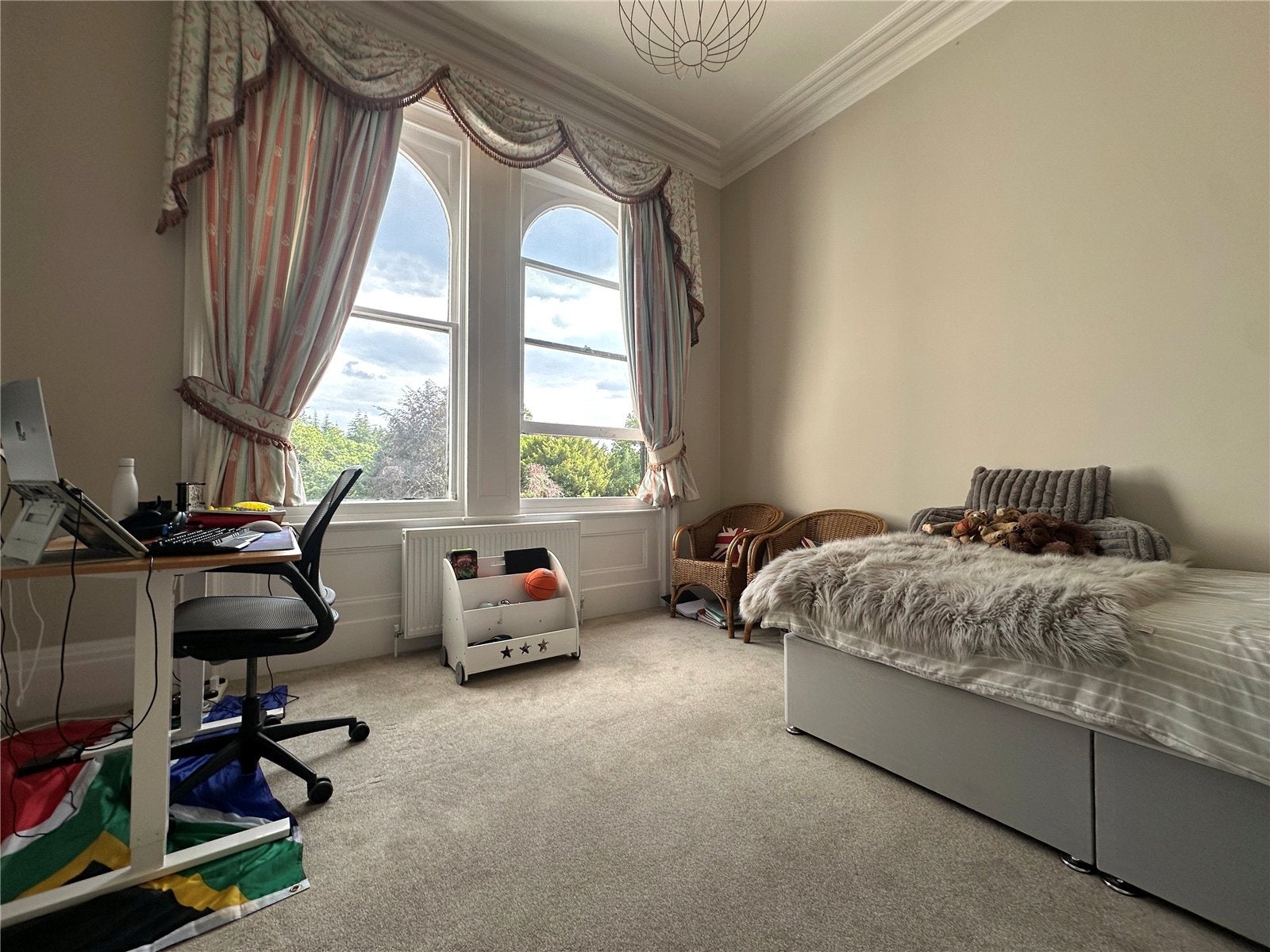 Flat New Wokingham Road in Buckler's Park