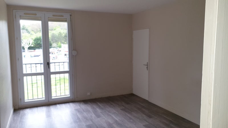 Flat Route de Brousse in Massiac