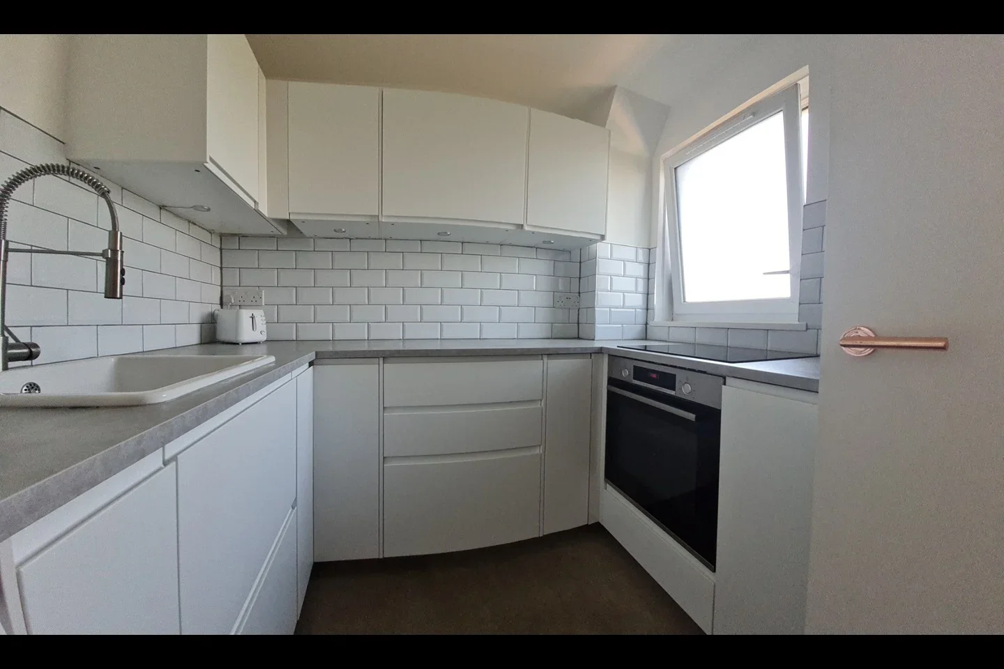 Flat Millender Walk in Greater London