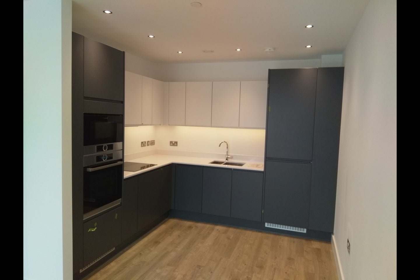 Flat Monier Road in Greater London