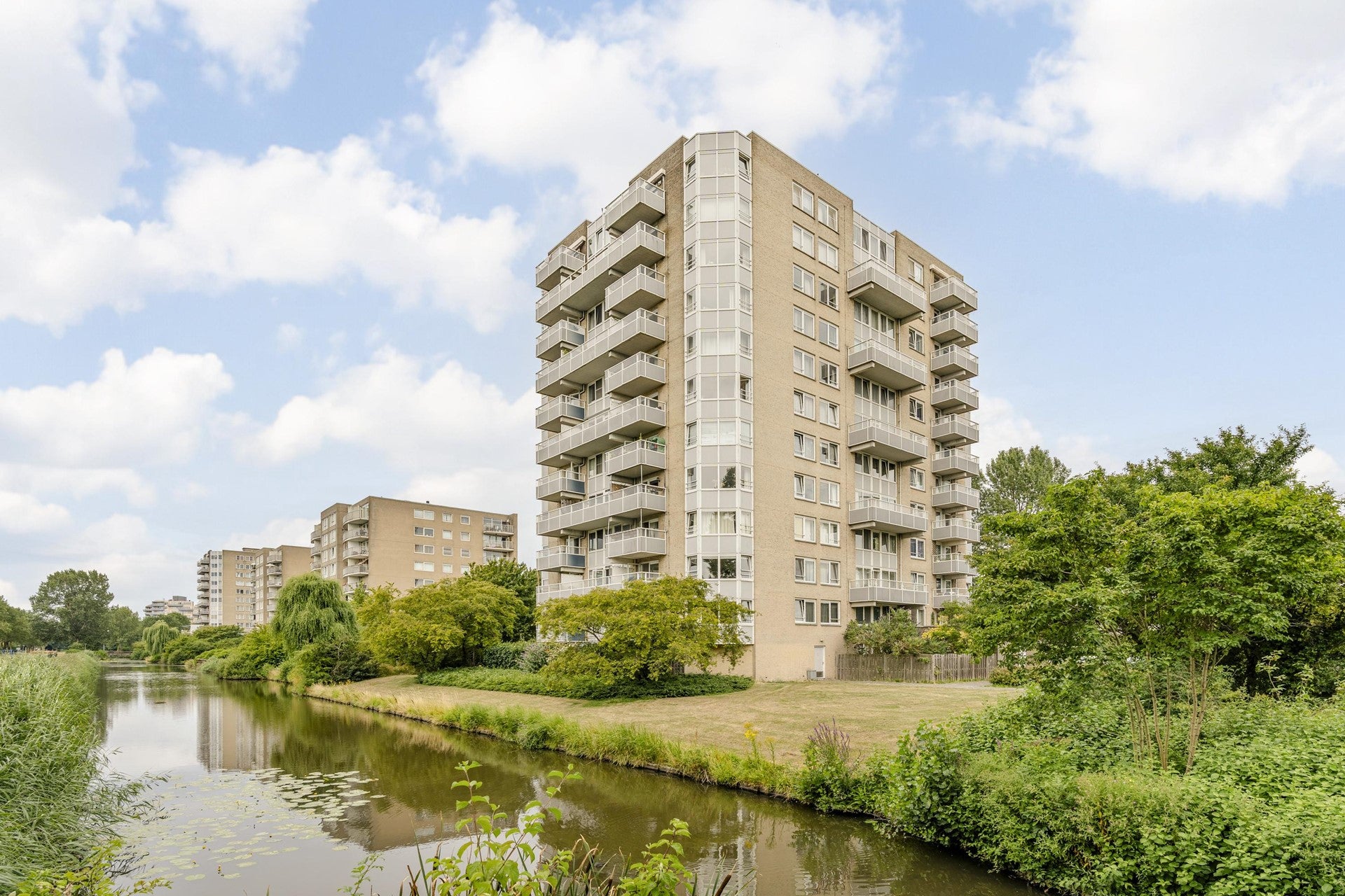 Appartement te koop: Rosa Spierlaan 422, Amstelveen