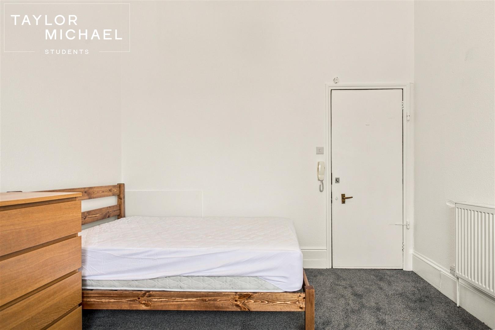 Room Powis Grove in Brighton
