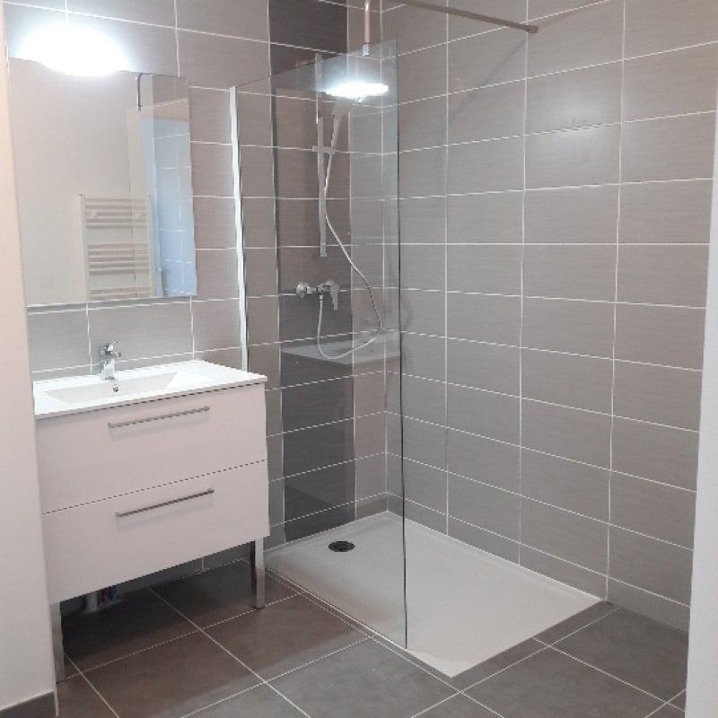 Appartement Route d'Avignon à Nîmes