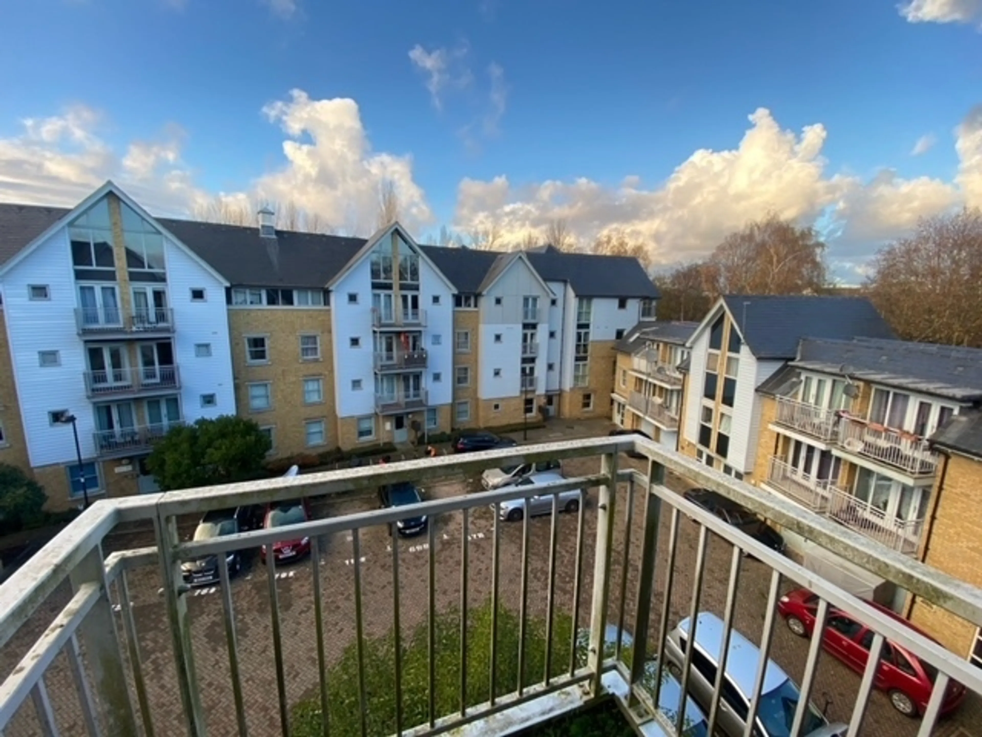Flat Bingley Court in Canterbury