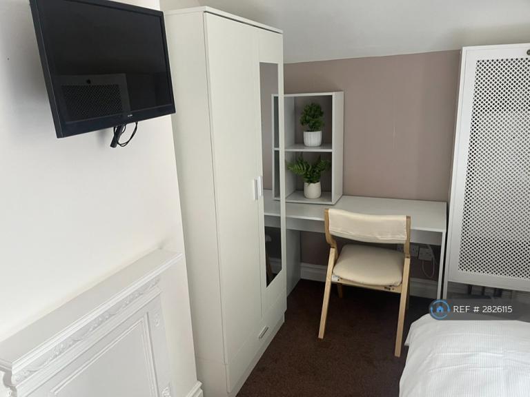 Room Arthur Taylor Street in Lincoln