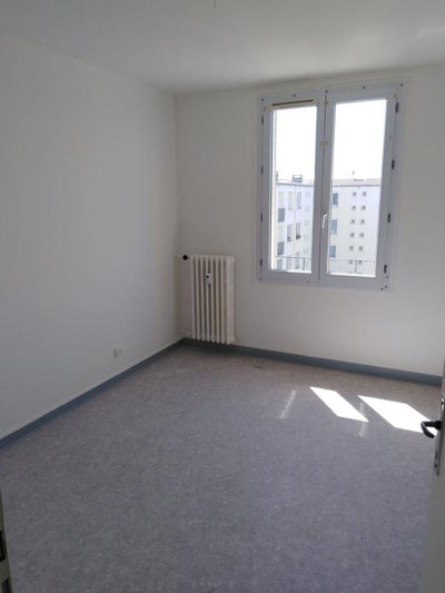 Flat Rue Paul Drouot in Vouziers