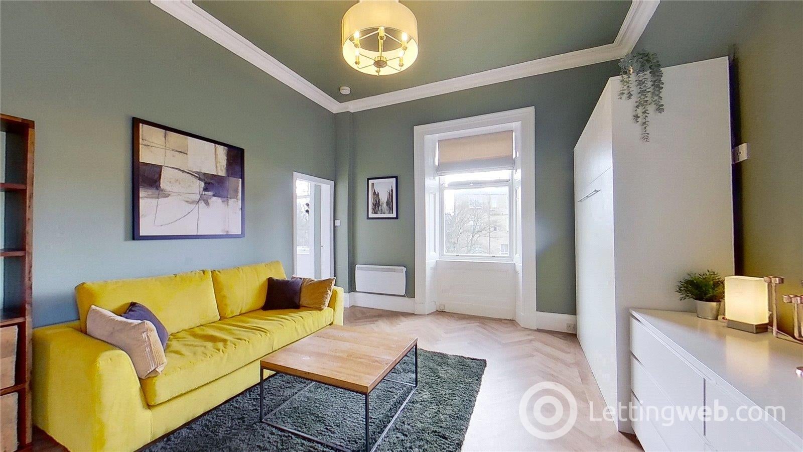 Flat Westbourne Gardens West in Glasgow