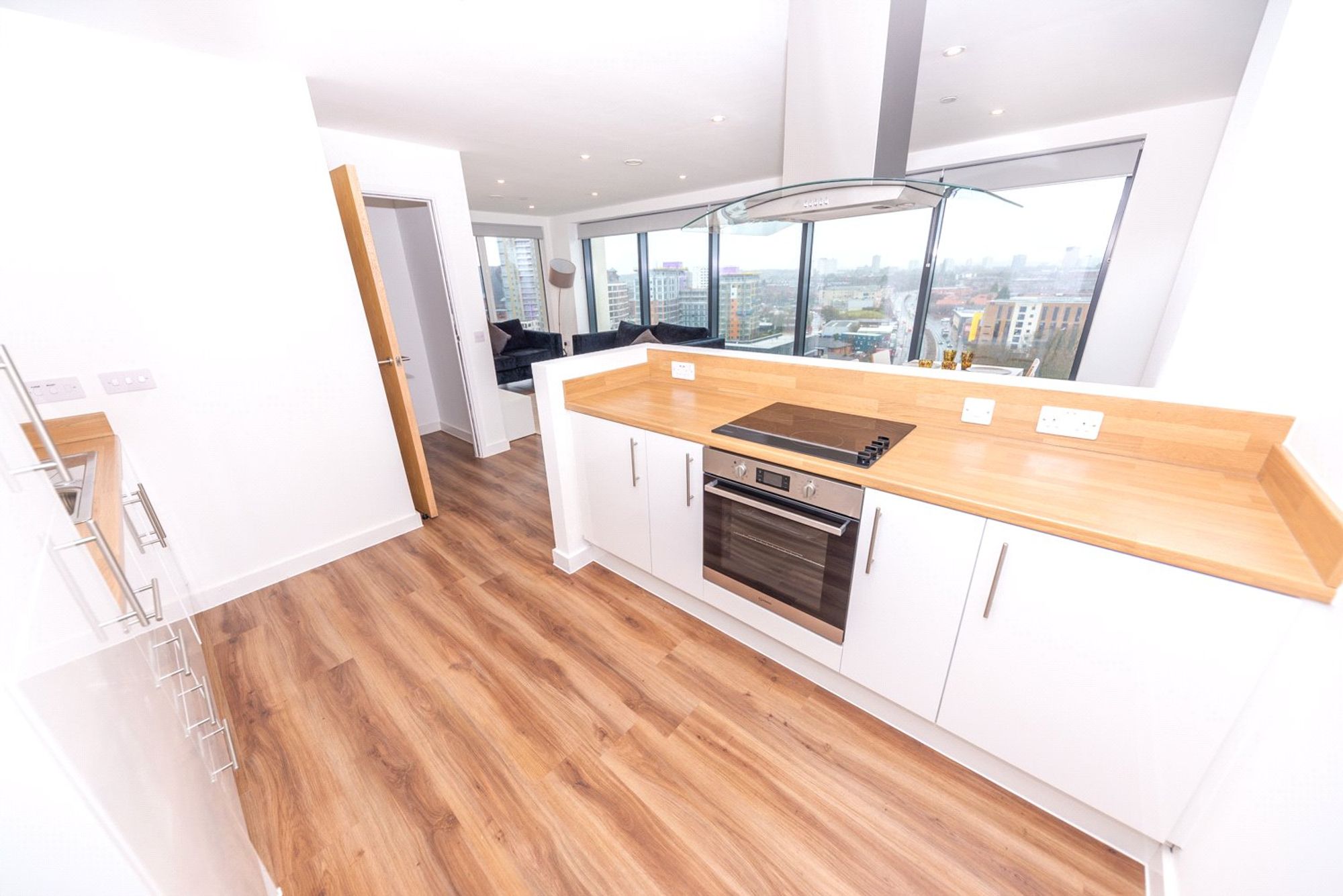 Flat Elmira Way in Salford