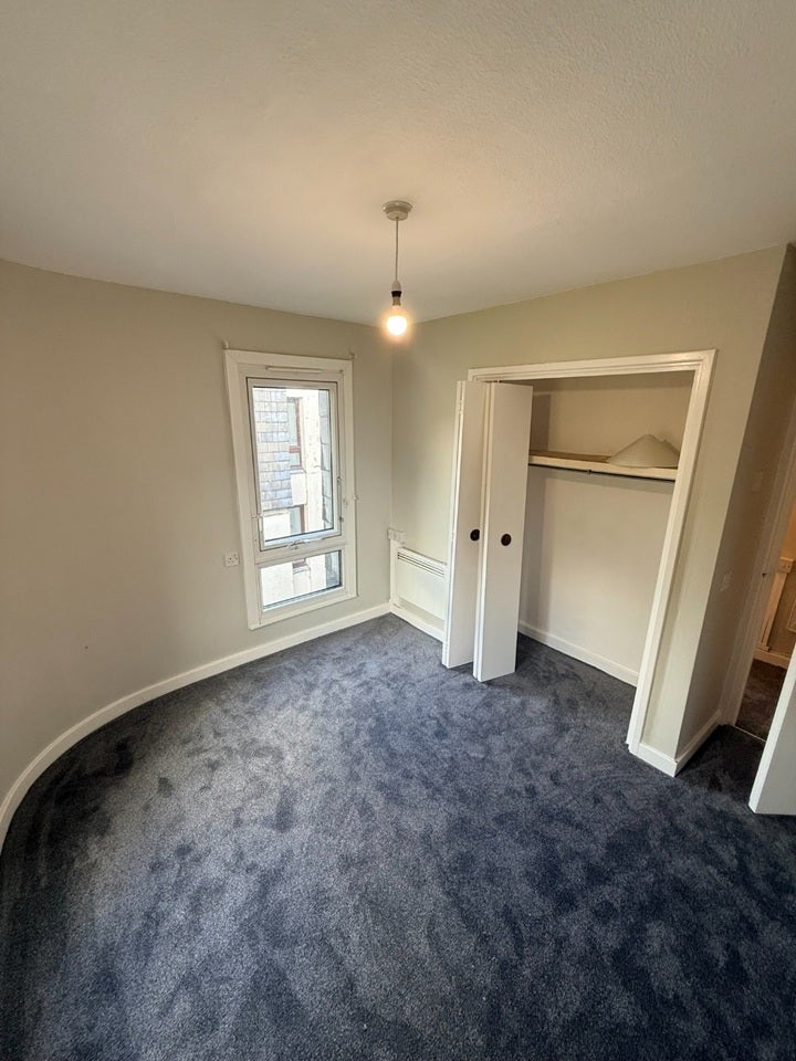 Flat Vicarage Road in Tunbridge Wells