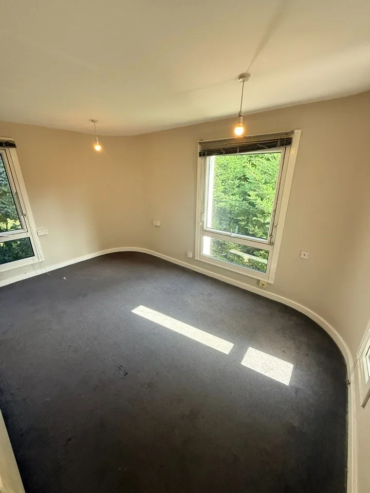 Flat Vicarage Road in Tunbridge Wells