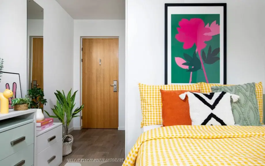 Flat Page Green Terrace in Greater London