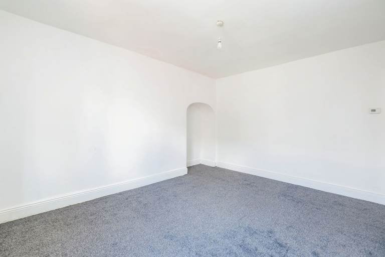 Flat Saltwell Place in Gateshead