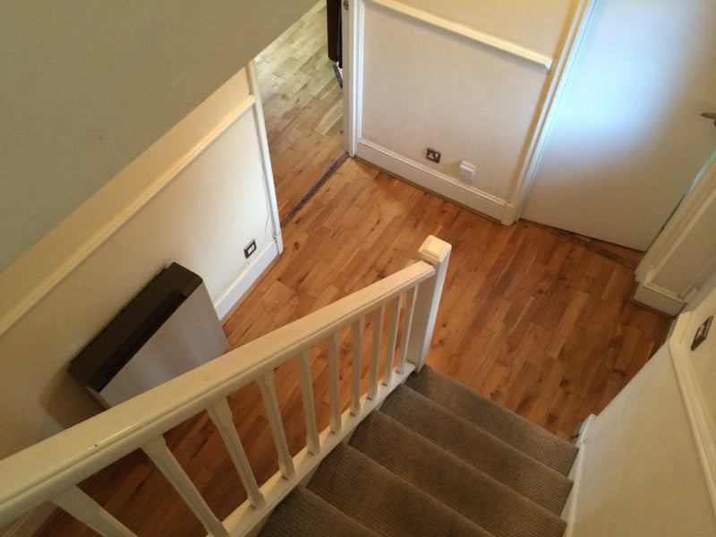 Room Athol Square in Greater London