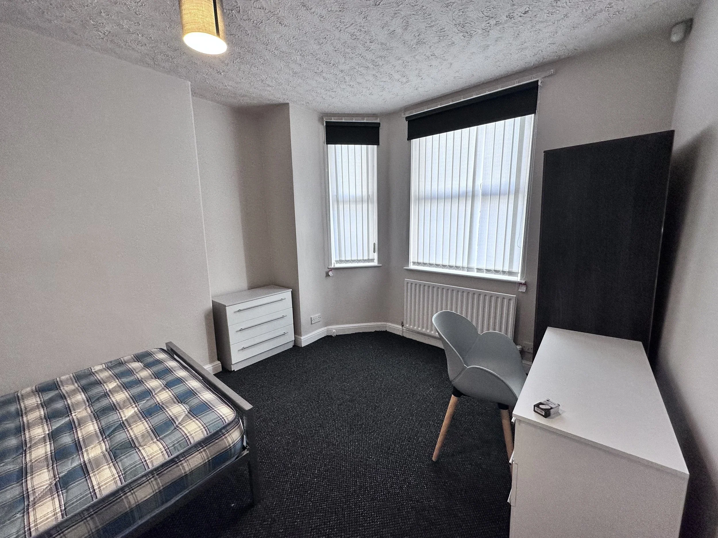 Flat Hathersage Road in Manchester