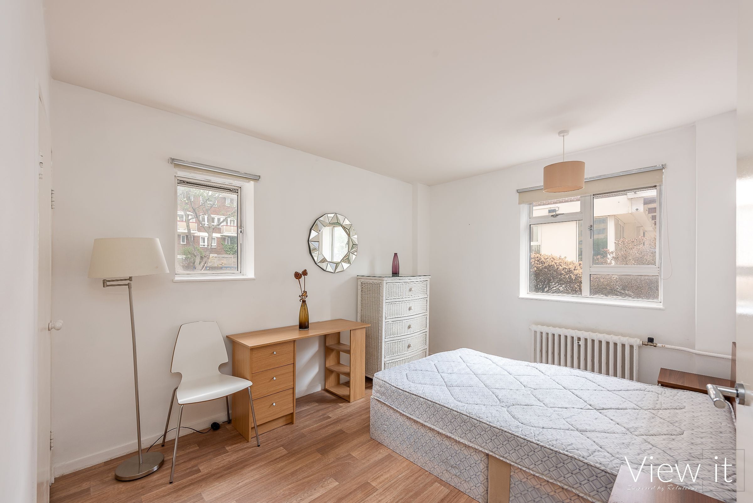 Flat Warwick Way in City of Westminster
