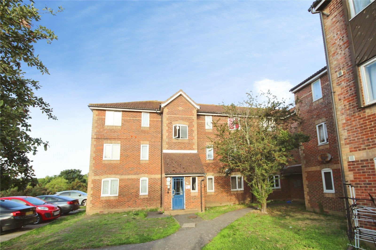 Flat Chantress Close in Greater London