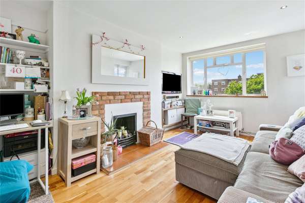 Flat Sulivan Court in Greater London