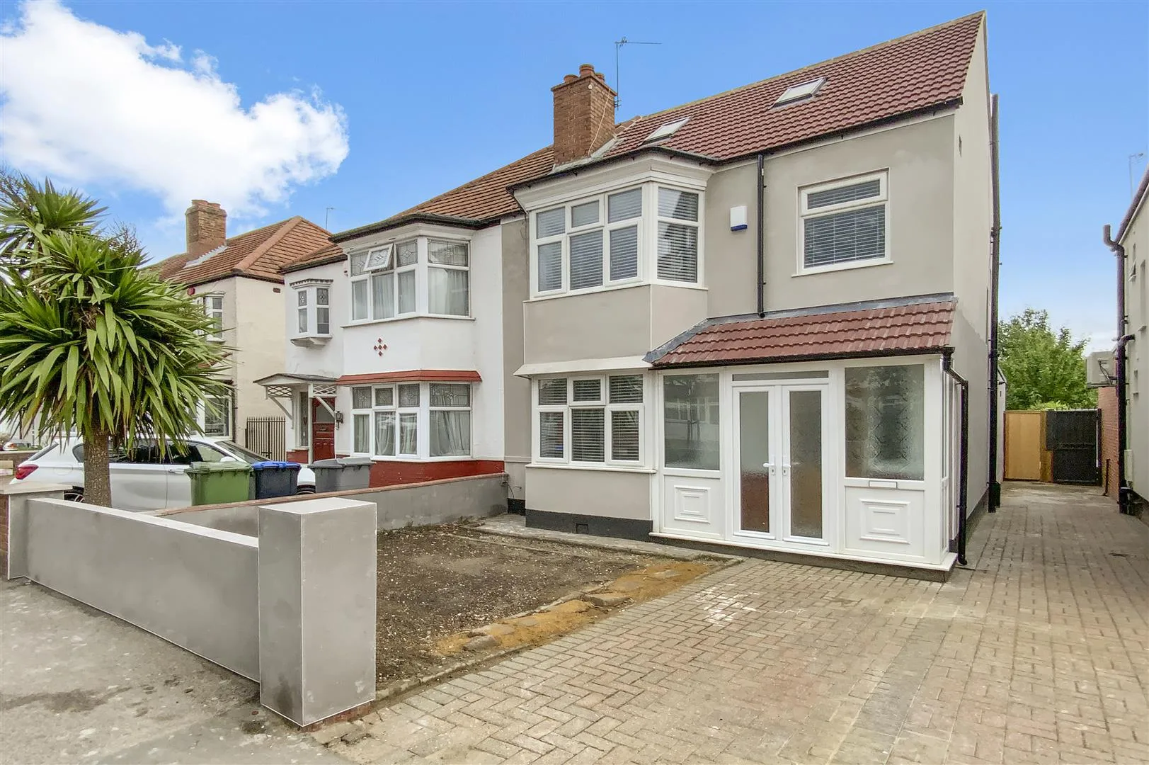 House Oldborough Road in Greater London