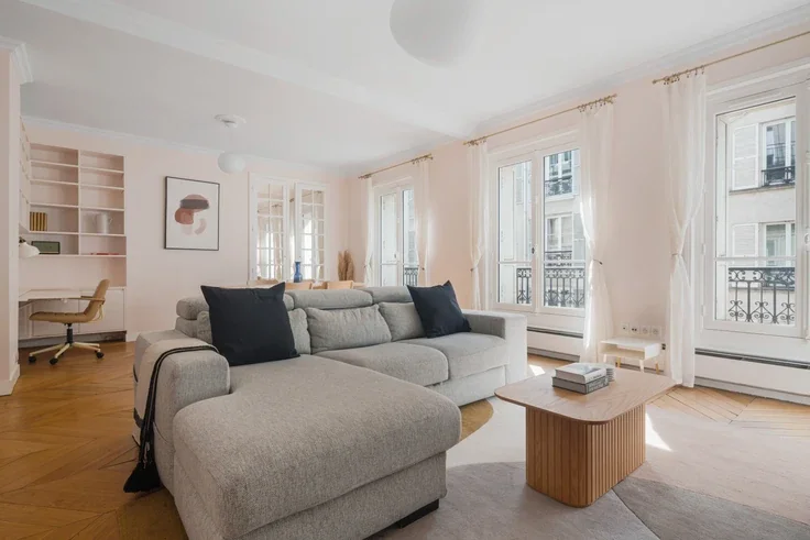 Appartement Rue de Navarin à Paris