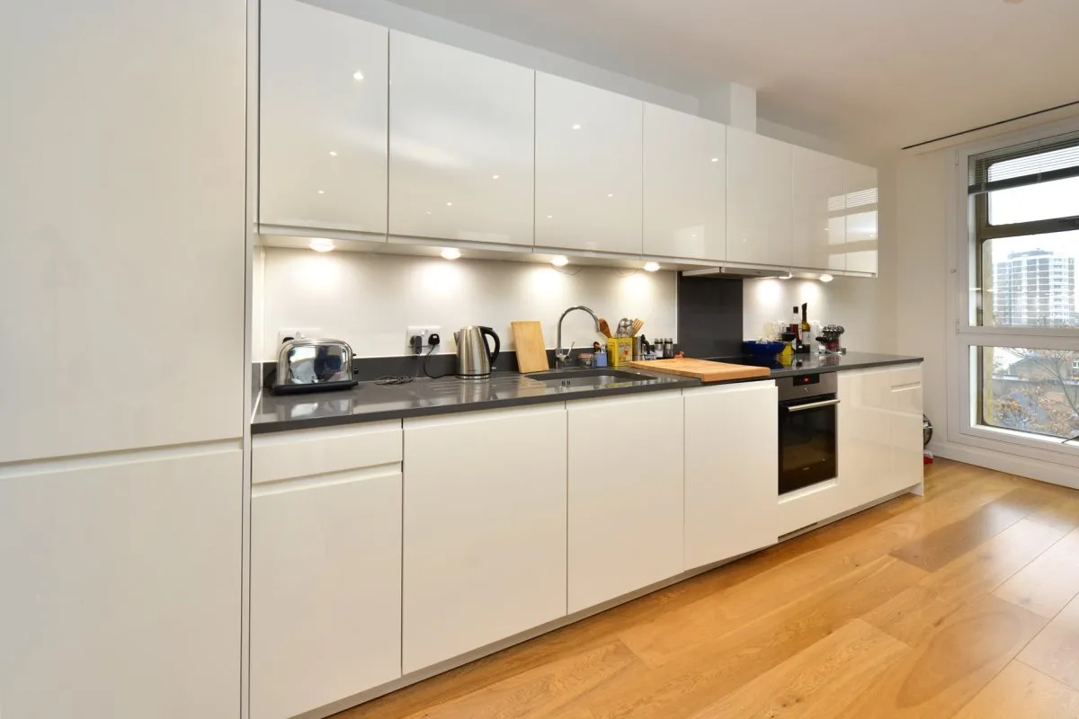 Flat Holloway Road in Greater London