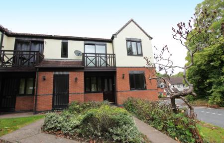 Flat Mill Bank Mews in Kenilworth