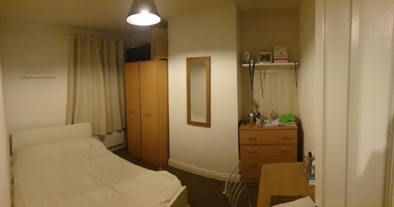 Room Donald Street in Cardiff
