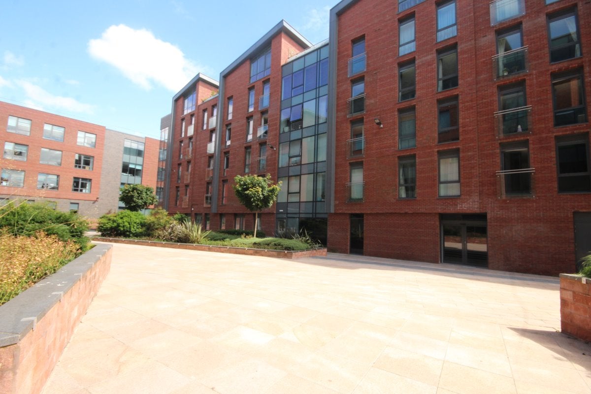 Flat George Street in Chester