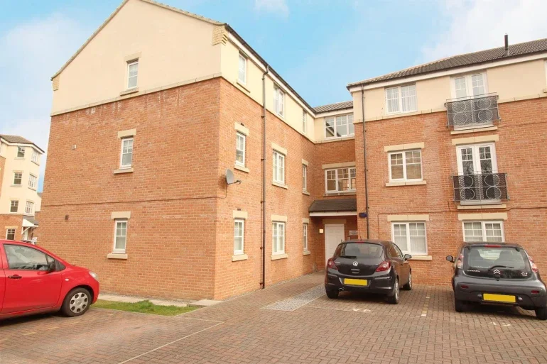 Flat Sanderson Villas in Gateshead