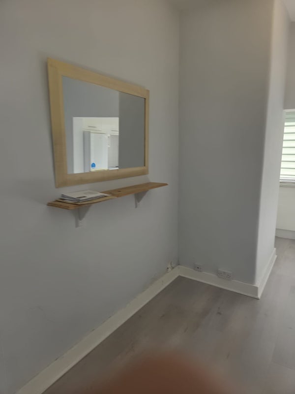 Room London Road in Greater London