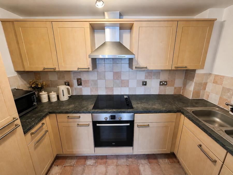 Flat Fellowes Road in Peterborough