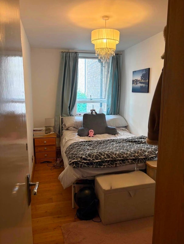 Room Mews Street in Greater London