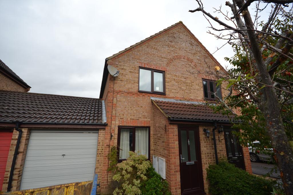 House Tippett Close in Milton Keynes