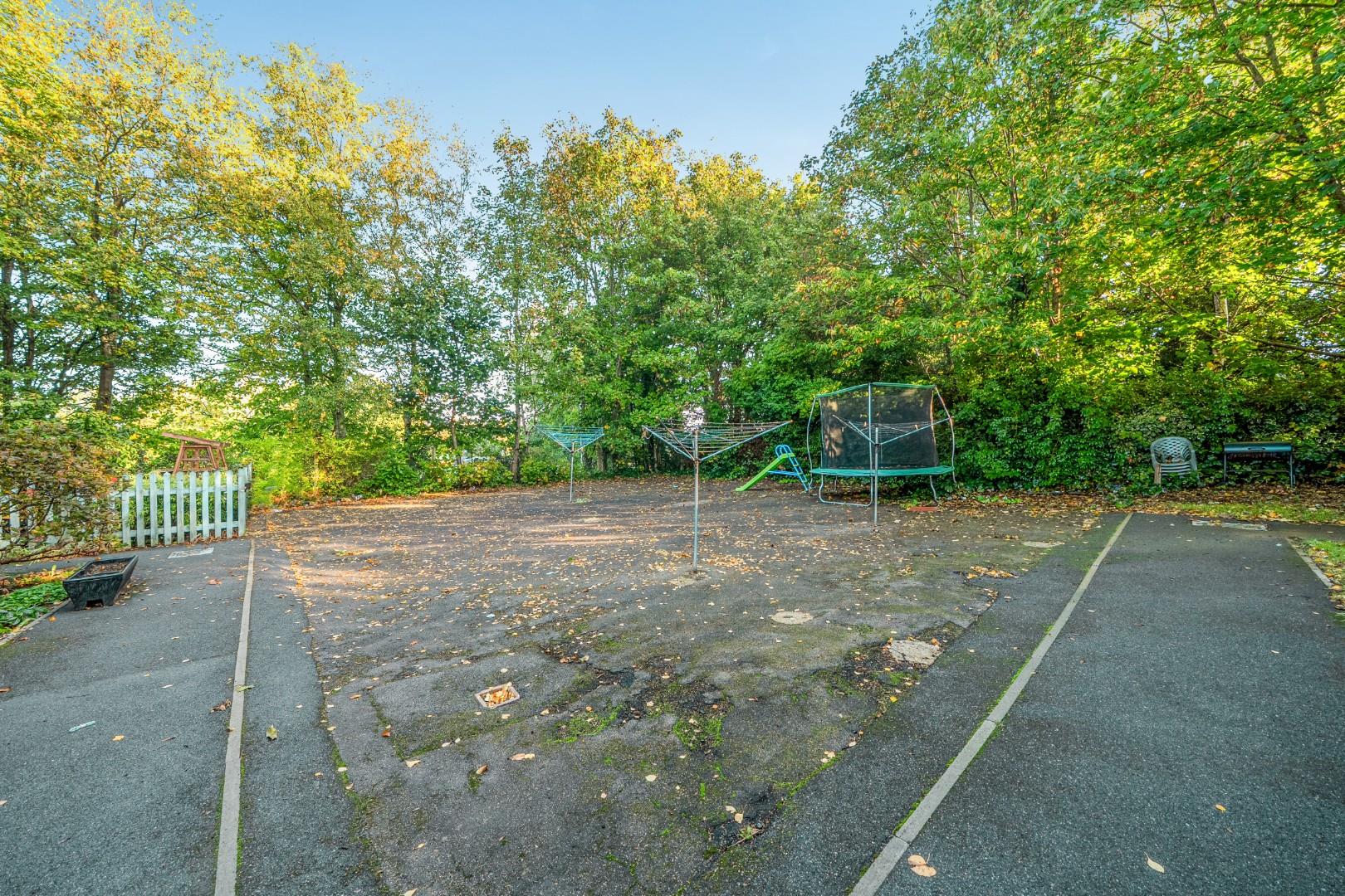 Flat Sherwood Road in Tunbridge Wells