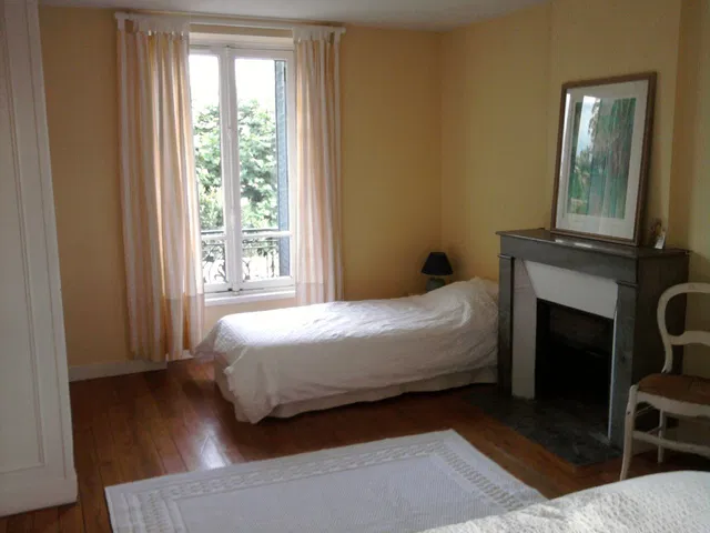 Chambre Rue de l'Église à Civry-la-Forêt