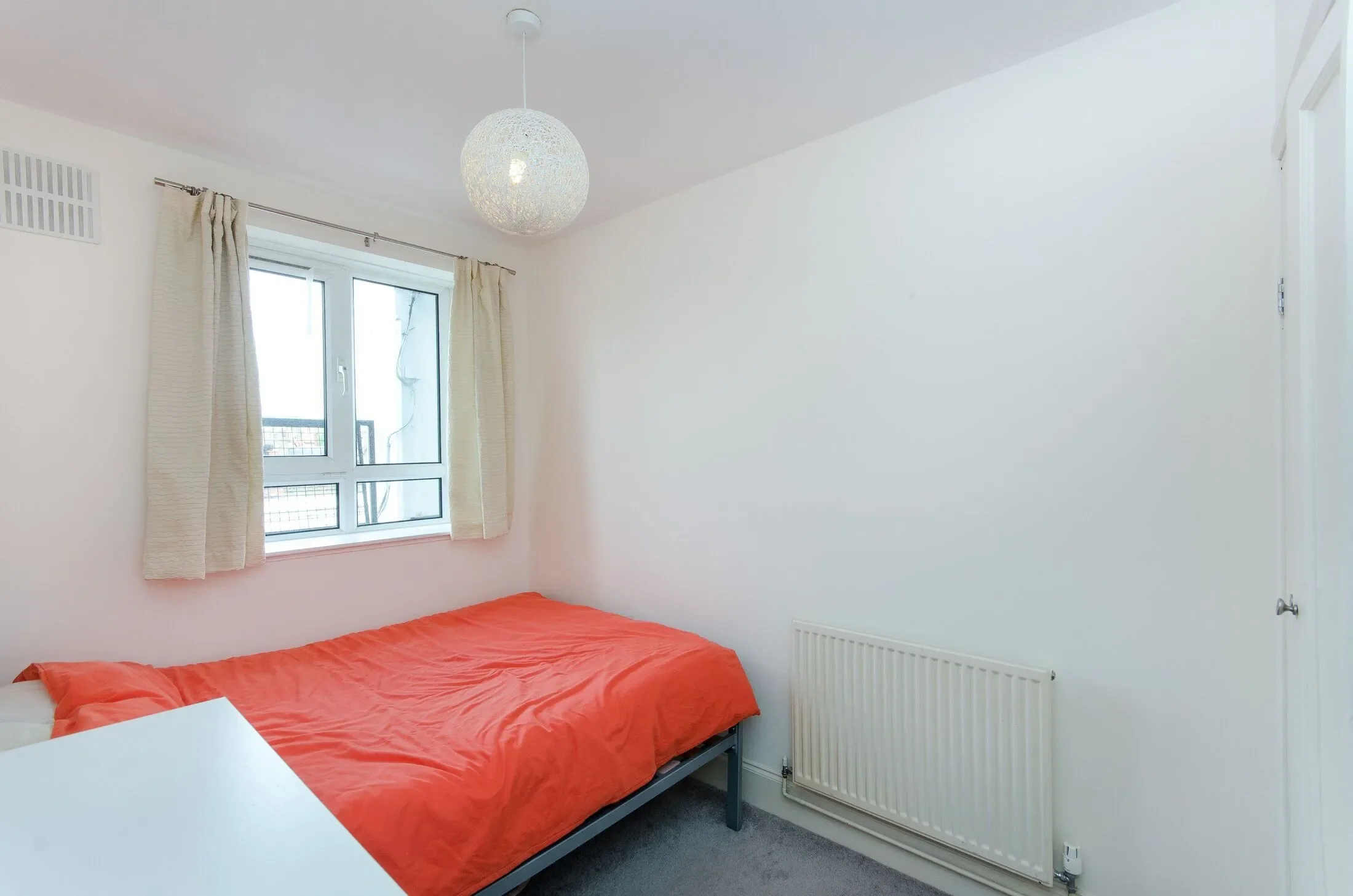 Flat Wiltshire Close in Greater London